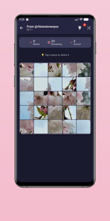 Phuzzles on Android: a friend's photo scrambled into a 5 by 5 puzzle